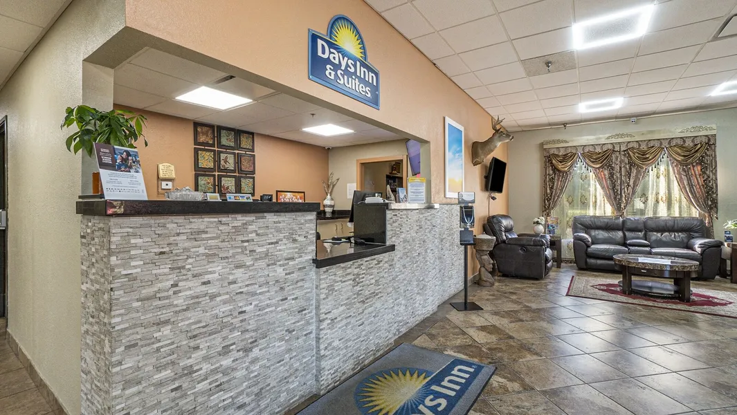 Days Inn & Suites by Wyndham Mt Pleasant hotel detail image 2
