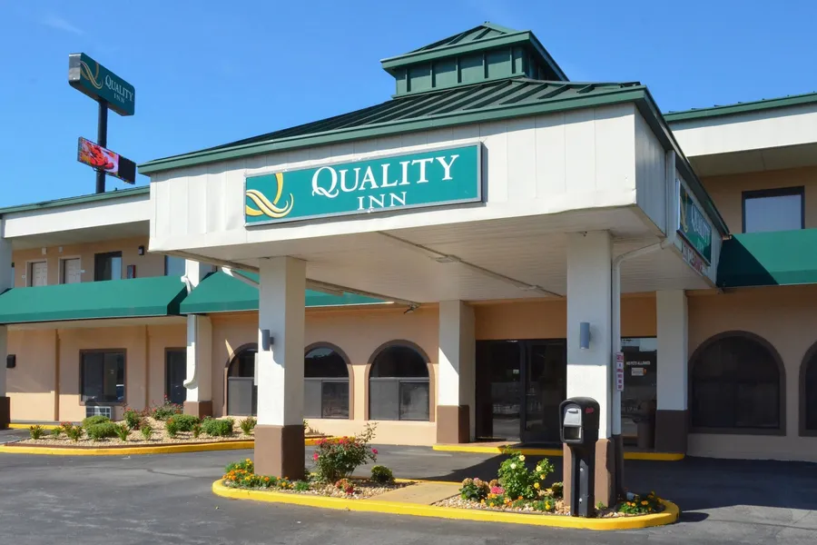 Quality Inn Bowling Green South hotel detail image 2