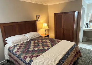 Arthur's Country Inn hotel thumbnail 7