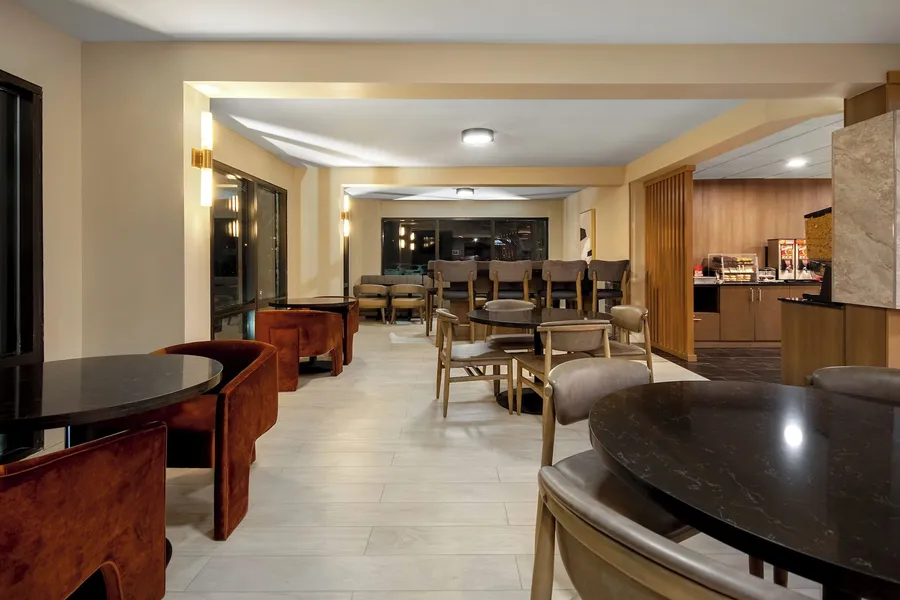 Best Western Plus Meadowlands hotel detail image 6