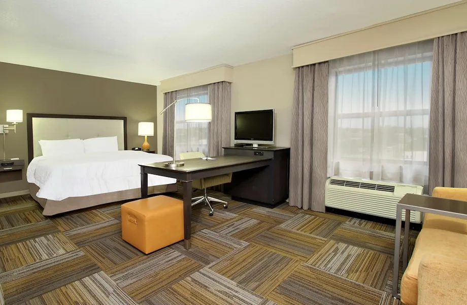Hampton Inn & Suites Florence-Downtown hotel detail image 6