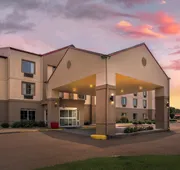Red Roof Inn PLUS+ & Suites Vicksburg hotel detail image 3