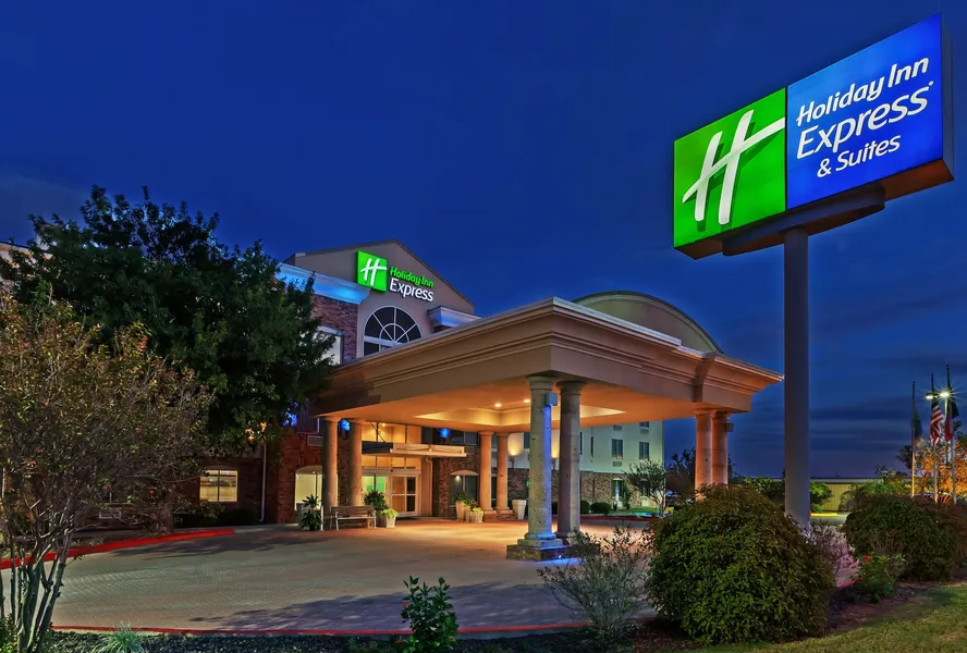 Holiday Inn Express & Suites Eagle Pass by IHG hotel detail image 2