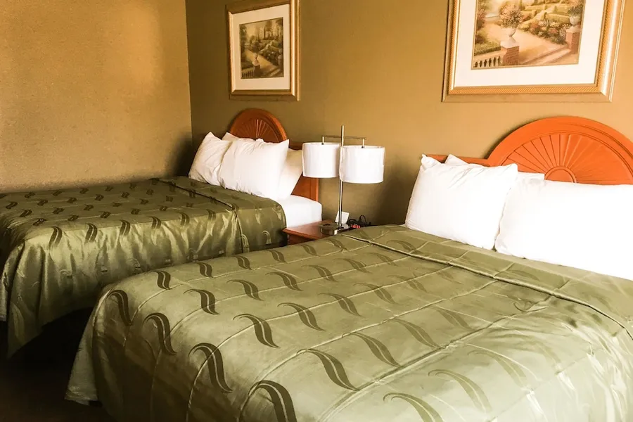 Quality Inn & Suites Lincoln near I-55 hotel detail image 2