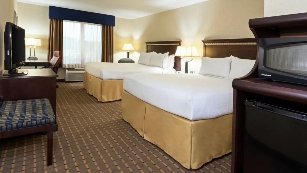 Holiday Inn Express Hotel & Suites Smithfield - Selma I -95 by IHG hotel detail image 6
