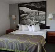 Super 8 by Wyndham Price hotel detail image 3