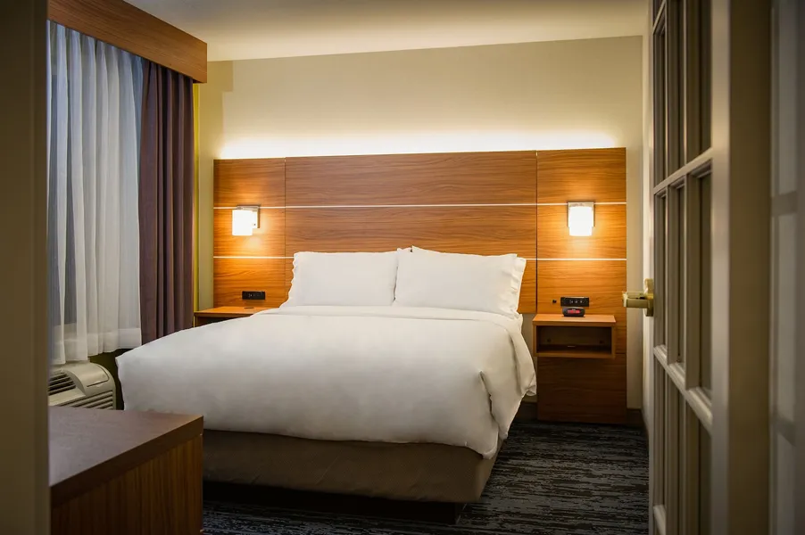 Holiday Inn Express Hotel & Suites Wausau by IHG hotel detail image 6