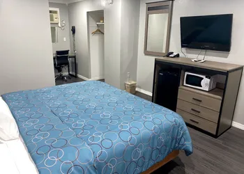 Budget Host Inn hotel thumbnail 2