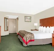 Ramada by Wyndham Lexington North Hotel & Conference Center hotel detail image 4