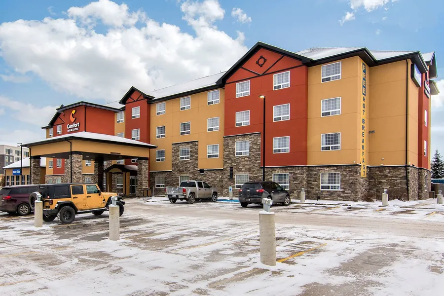 Comfort Inn & Suites Red Deer hotel detail image 2