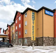 Comfort Inn & Suites Red Deer hotel detail image 3
