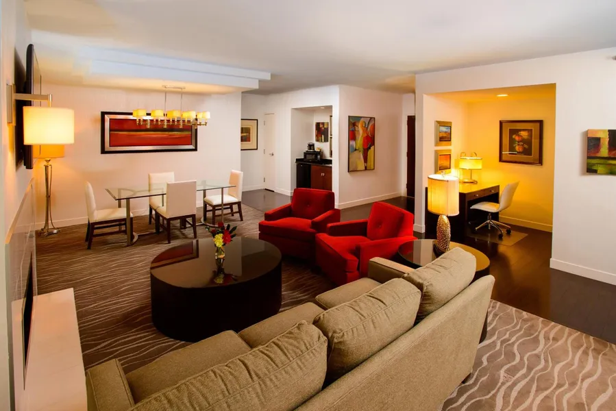 DoubleTree by Hilton Rochester - Mayo Clinic Area hotel detail image 6