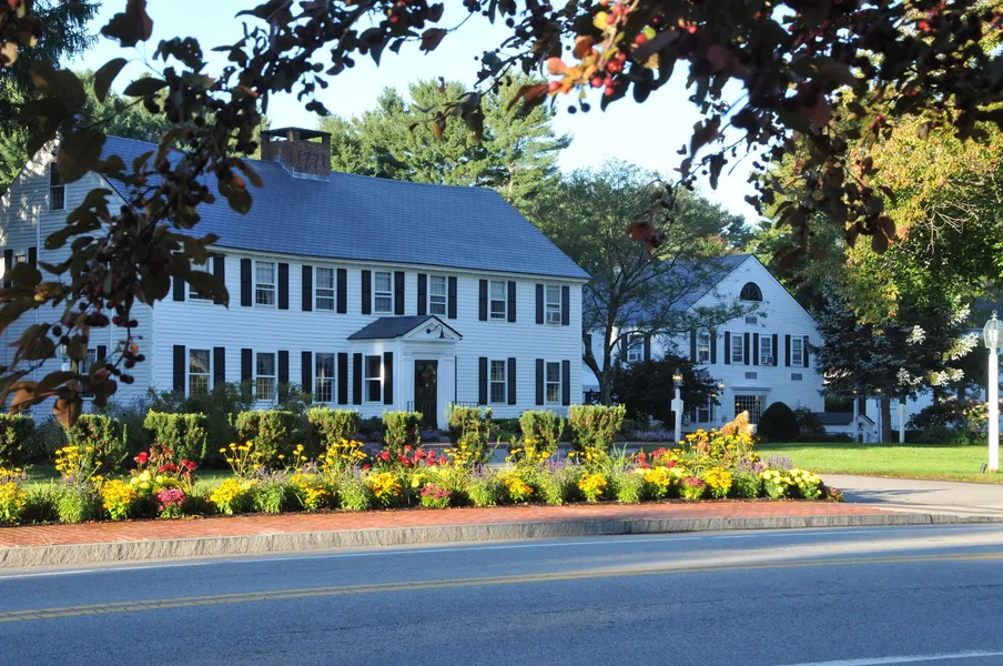 Publick House Historic Inn and Country Motor Lodge hotel detail image 2