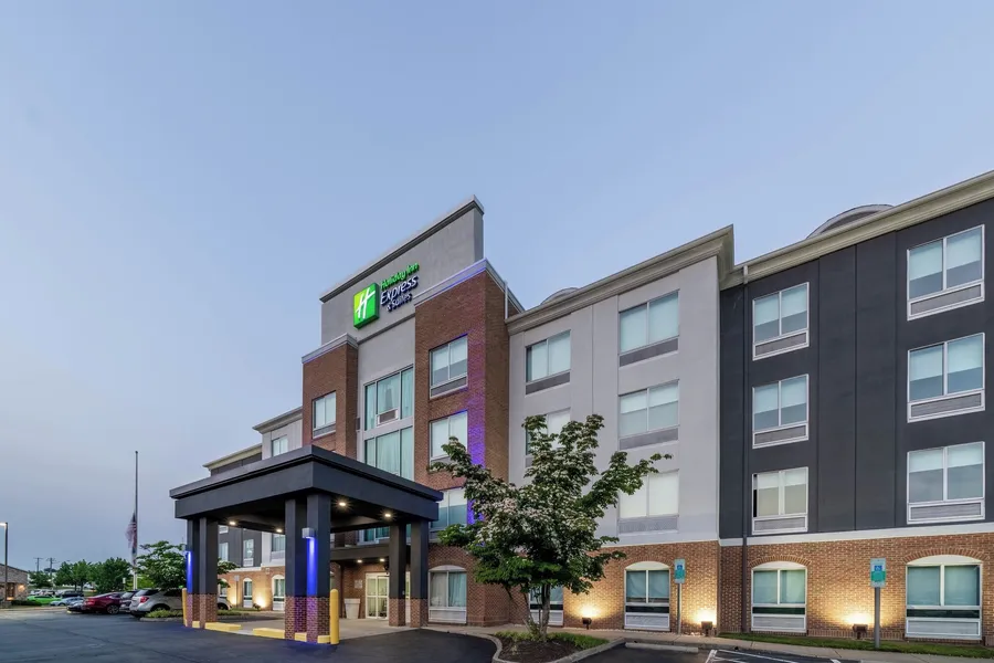 Holiday Inn Express Hotel & Suites Woodbridge by IHG hotel detail image 2