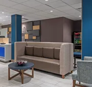Holiday Inn Express Hotel & Suites Woodbridge by IHG hotel detail image 4