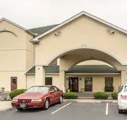 Quality Inn & Suites Columbus West - Hilliard hotel detail image 3