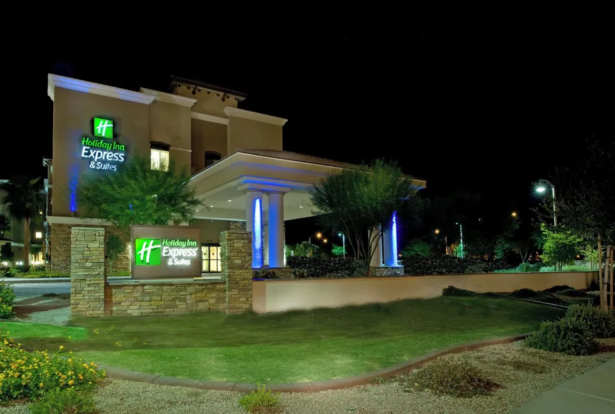 Holiday Inn Express & Suites Phoenix - Glendale Sports Dist by IHG hotel detail image 2