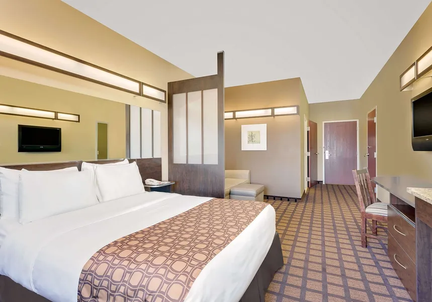 Microtel by Wyndham Perry National Fairground Area I-75 hotel detail image 6