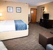 Suburban Studios Arlington Heights – Elk Grove hotel detail image 5