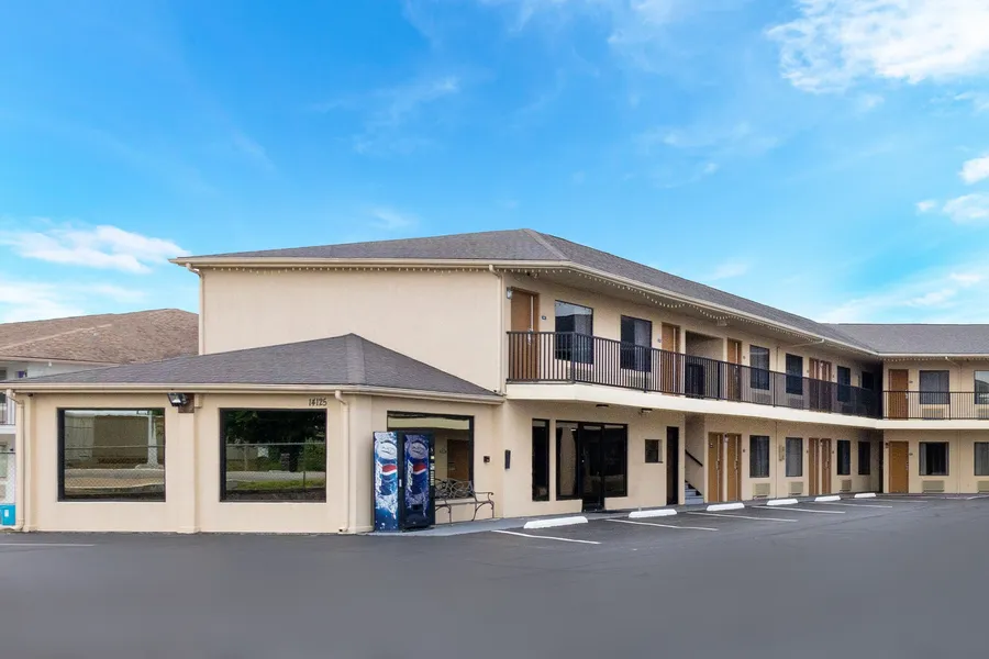 Days Inn by Wyndham St. Robert Waynesville/Ft. Leonard Wood hotel detail image 2