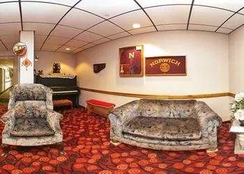 Hilltop Inn hotel thumbnail 6