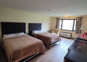 Hilltop Inn hotel thumbnail 8