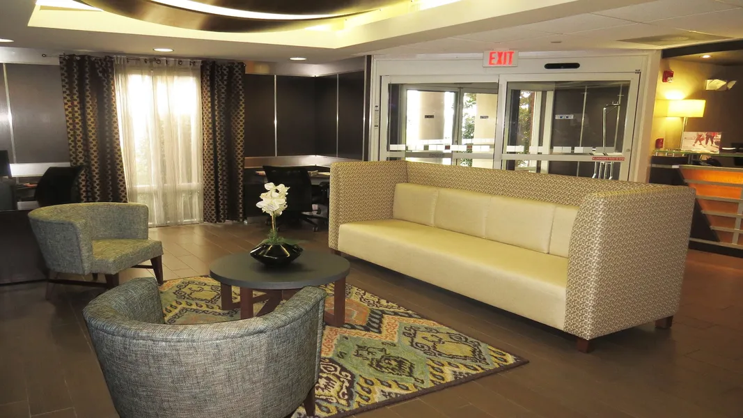 Holiday Inn Express Hotel & Suites Oxford by IHG hotel detail image 2