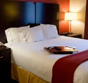 Holiday Inn Express Hotel & Suites Oxford by IHG hotel detail image 4