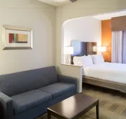Holiday Inn Express Hotel & Suites Oxford by IHG hotel detail image 5
