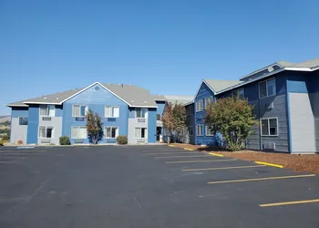 Omak Inn hotel thumbnail 2