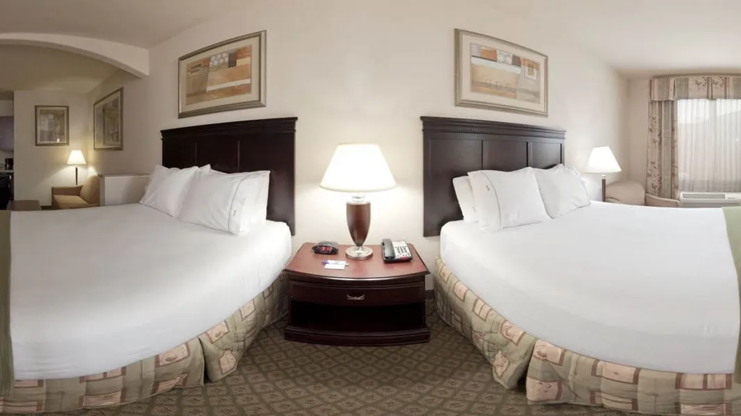 Holiday Inn Express Hotel & Suites Corsicana by IHG hotel detail image 6