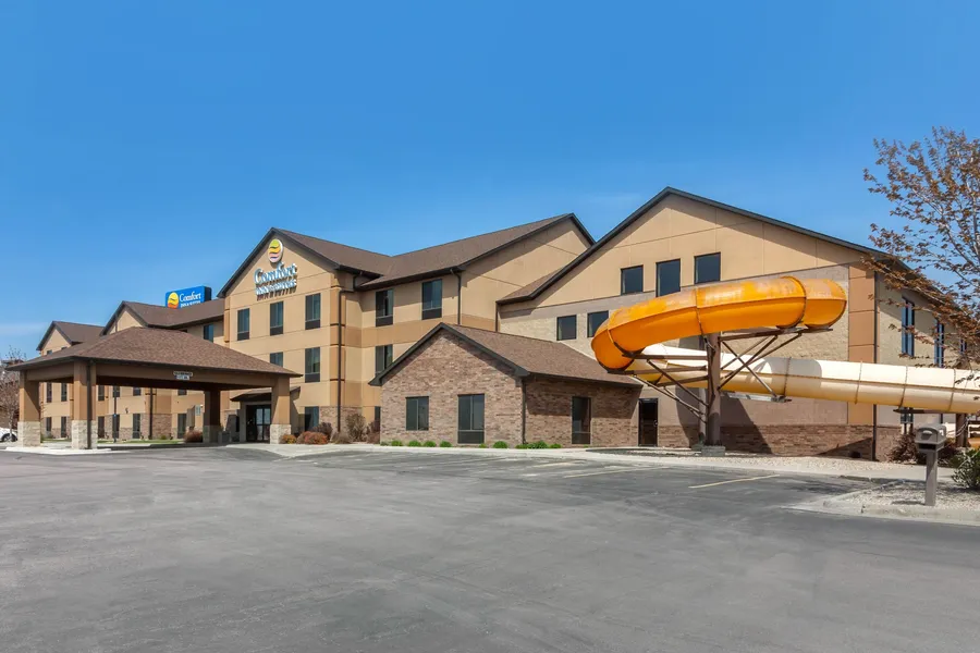 Comfort Inn & Suites Mitchell I-90 hotel detail image 2