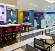 Fairfield Inn & Suites by Marriott New York Queens/Queensboro Bridge hotel detail image 4