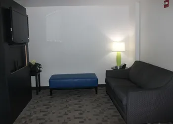 Fairfield Inn & Suites by Marriott New York Queens/Queensboro Bridge hotel thumbnail 6