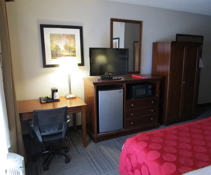 Ramada by Wyndham Platte City KCI Airport hotel detail image 6