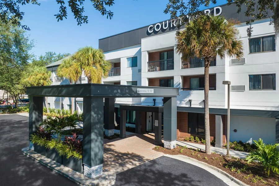 Courtyard by Marriott Tampa North/I-75 Fletcher hotel detail image 2