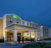 La Quinta Inn & Suites by Wyndham Warner Robins - Robins AFB hotel detail image 4