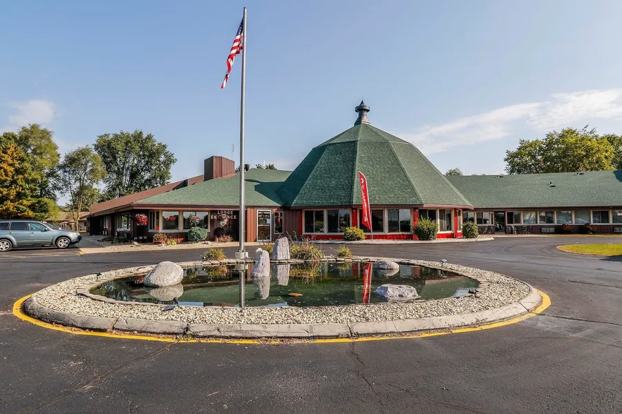 The Round Barn Lodge hotel detail image 2