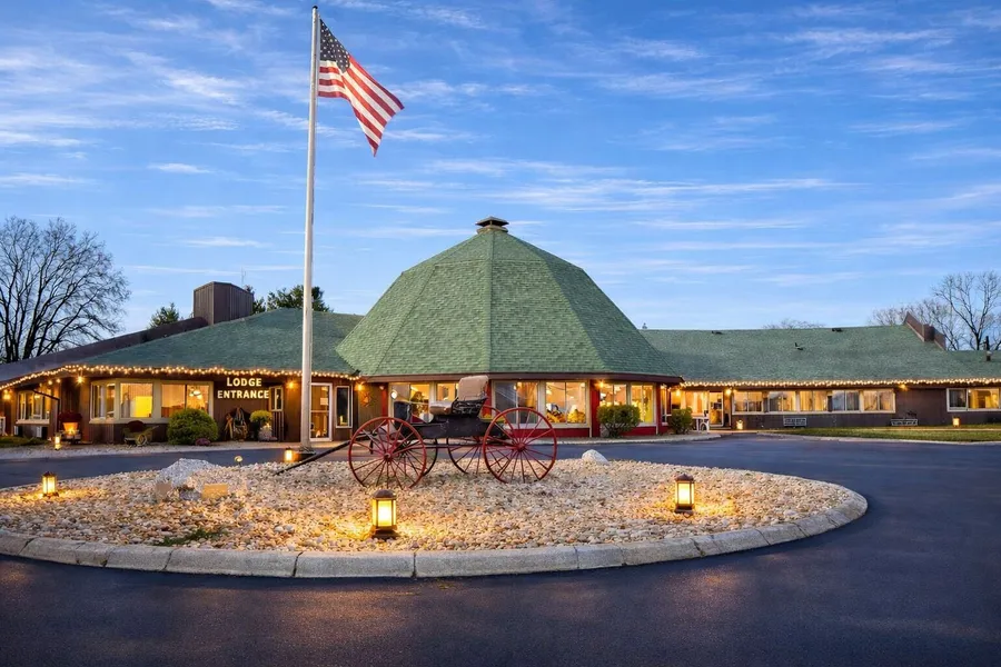 The Round Barn Lodge hotel detail image 2