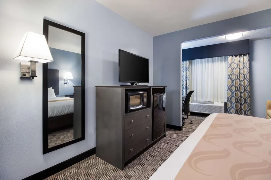 Quality Inn & Suites McCook hotel detail image 6