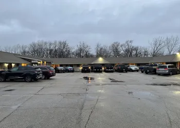 Economy Inn And Suites Ashtabula hotel thumbnail 4