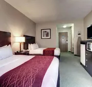 Columbia Inn & Suites hotel detail image 7