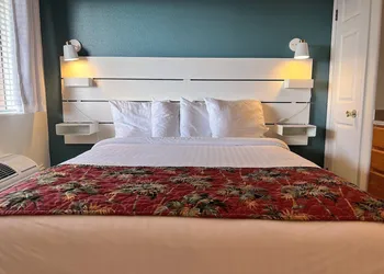 The Palms Resort hotel thumbnail 7