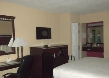 Days Inn Fort Lauderdale Airport North Cruise Port hotel thumbnail 6