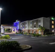 Holiday Inn Express & Suites Spring Hill by IHG hotel detail image 7