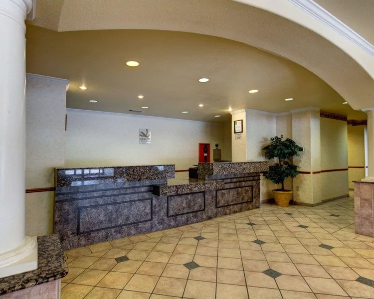 Quality Inn & Suites Glen Rose hotel detail image 6
