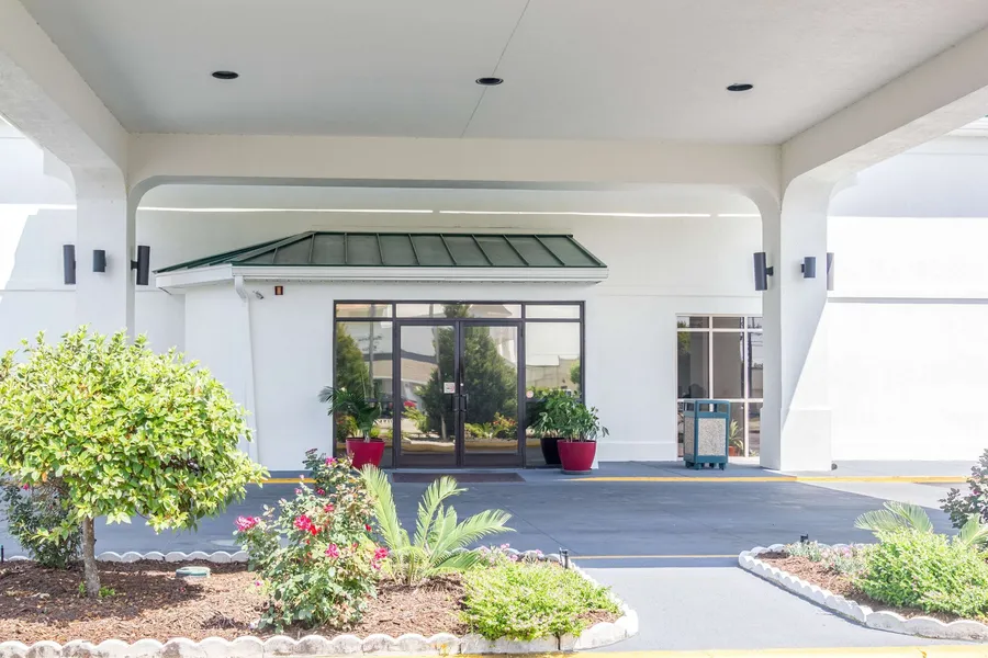 Motel 6 Waycross GA hotel detail image 2