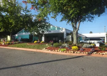 Express Inn and Suites hotel thumbnail 2