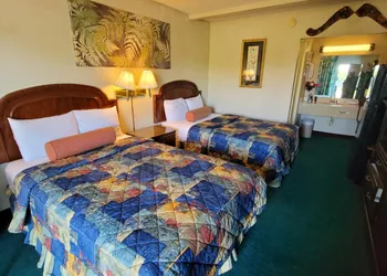 Express Inn and Suites hotel thumbnail 7
