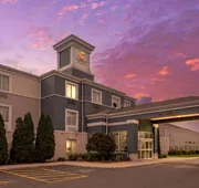 Comfort Inn & Suites Sheboygan I-43 hotel detail image 3